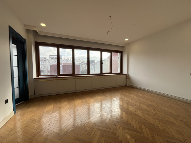 İSTANBUL ŞİŞLİ'DE 3+1 154 M2 SATILIK DAİRE